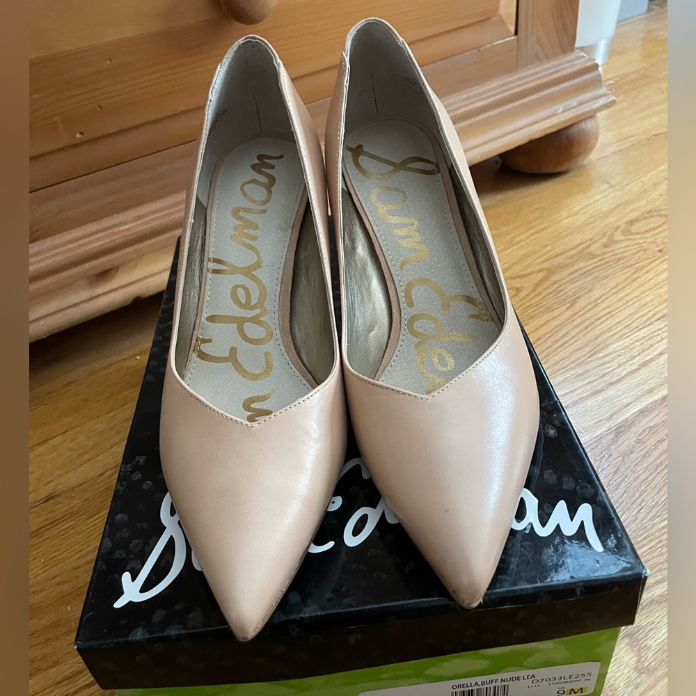 Sam Edelman pumps